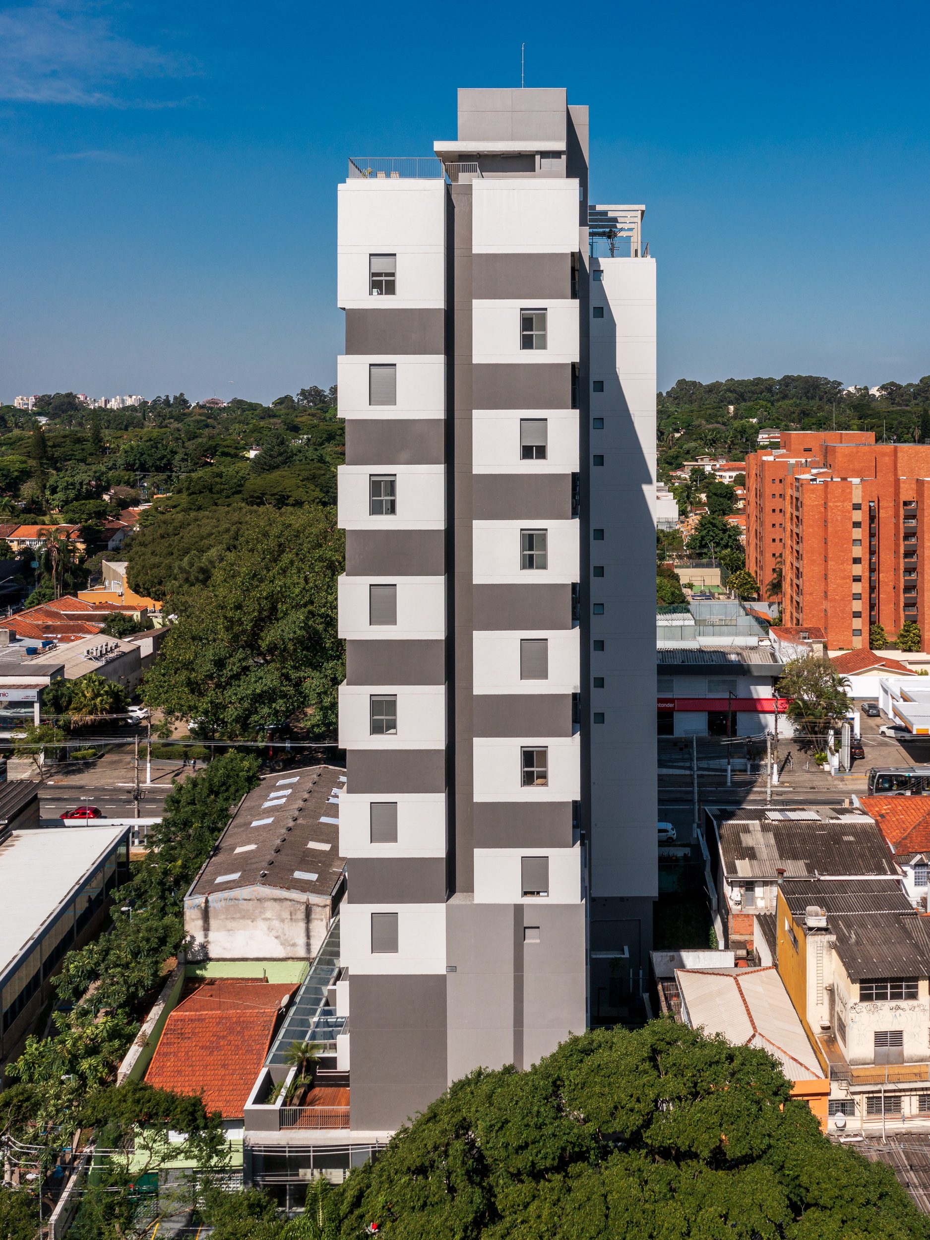 Empreendimento La Vida localizado Alto da Boa Vista, São Paulo, projeto de arquitetura contemporânea, com 9500 m², desenvolvido pela Ide Studio.