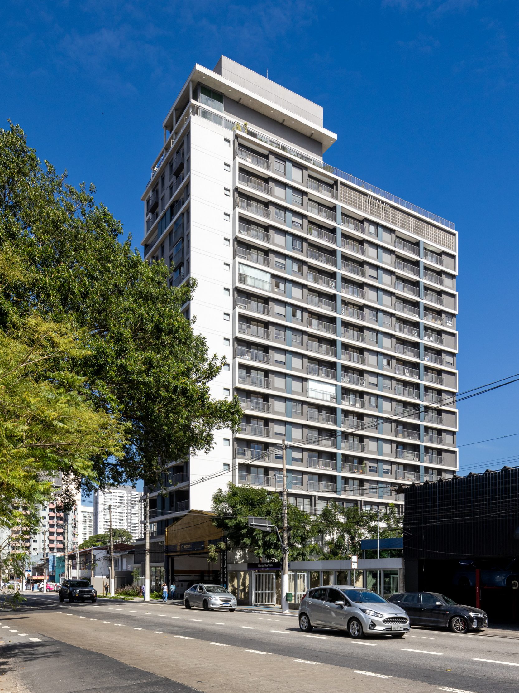 Empreendimento La Vida localizado Alto da Boa Vista, São Paulo, projeto de arquitetura contemporânea, com 9500 m², desenvolvido pela Ide Studio.