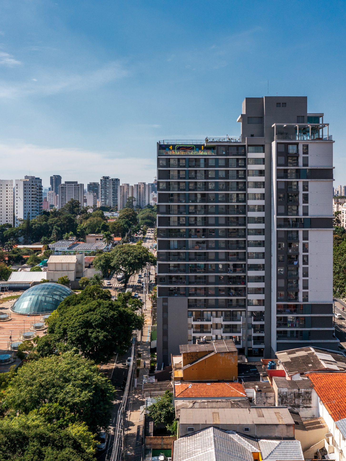 Empreendimento La Vida localizado Alto da Boa Vista, São Paulo, projeto de arquitetura contemporânea, com 9500 m², desenvolvido pela Ide Studio.